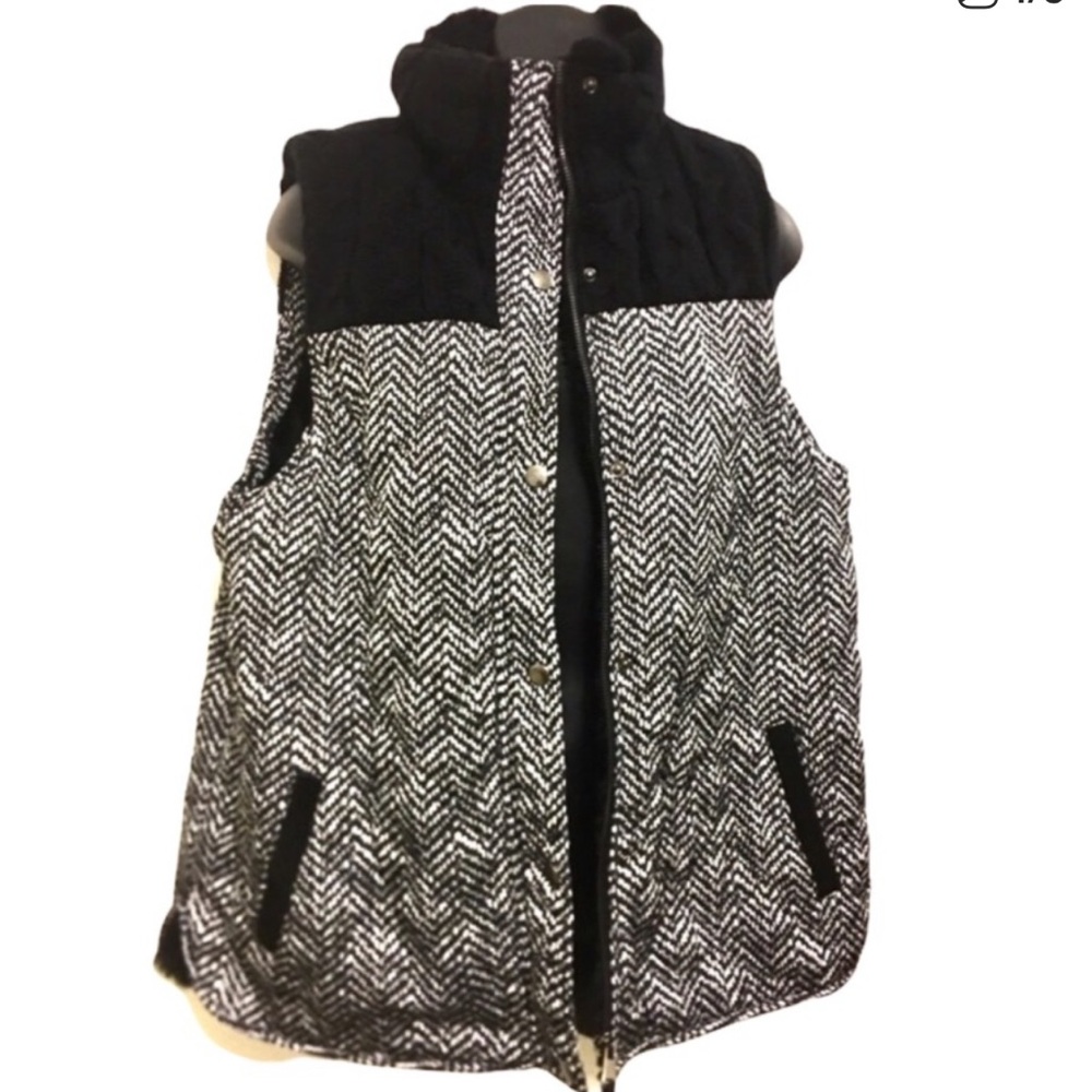 NWT Westbound Fully Faux Fur Lined Puffy Vest L/14